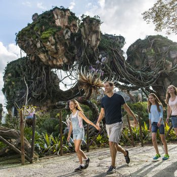 Pandora - The World of Avatar family floating mountains