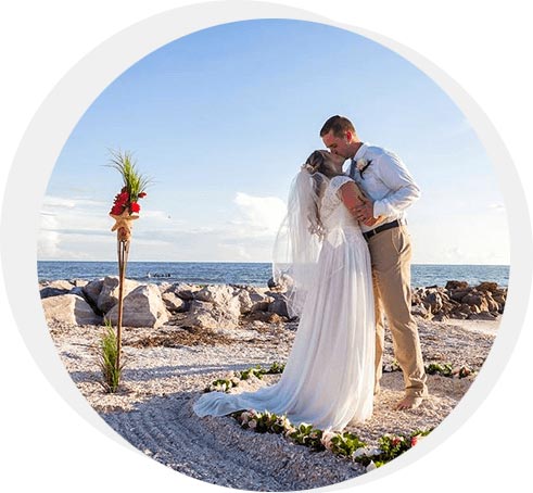 Beach wedding celebrate in Aruba