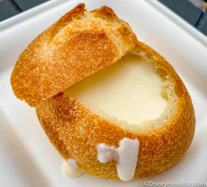 2021 wdw epcot festival of the arts LArt de la Cuisine française france creme de brie en petit pain 663x600 1