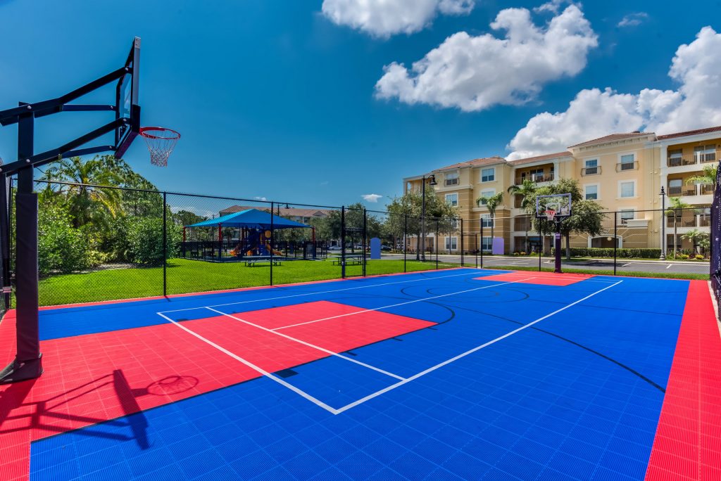 Casiola Orlando Vista Cay Resort Sports Court