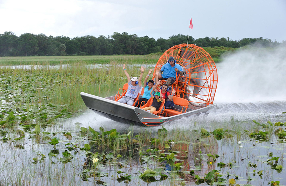 169531 airboat orange2