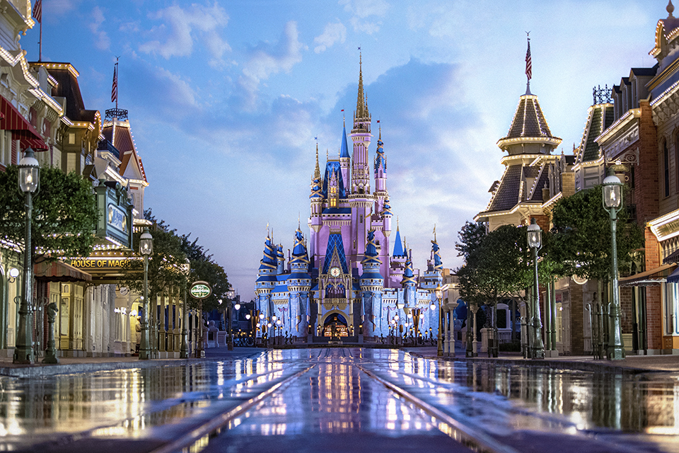 What's behind the summer slump at Disney World and Universal