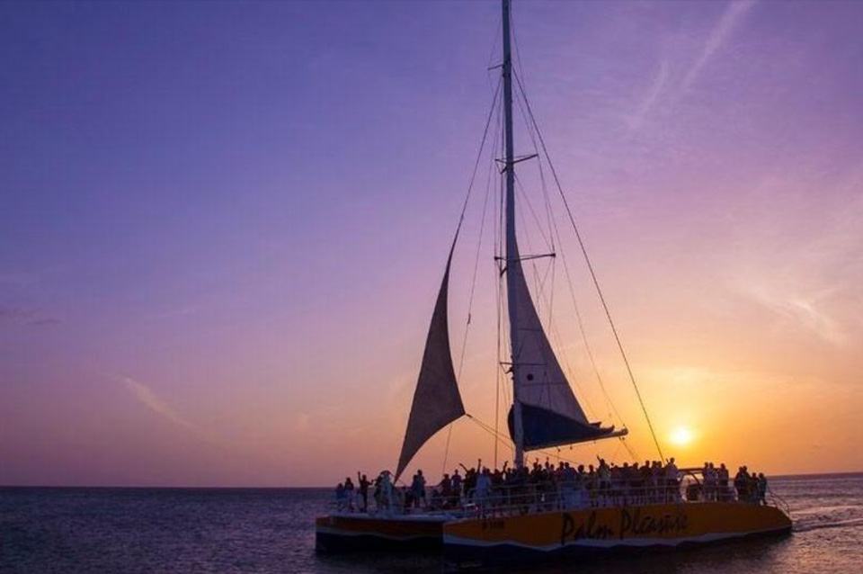 casiola aruba attractions activities sunset sail