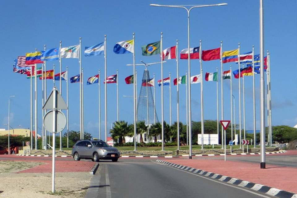 casiola aruba roads roundabouts