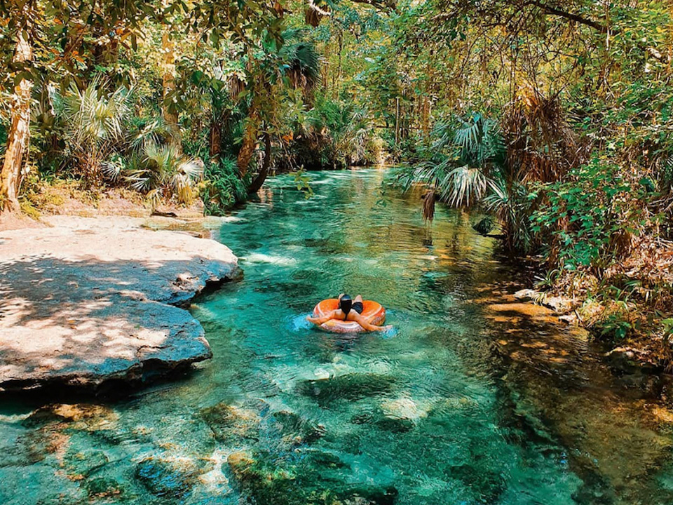 casiola orlando florida lazy rivers kelly park