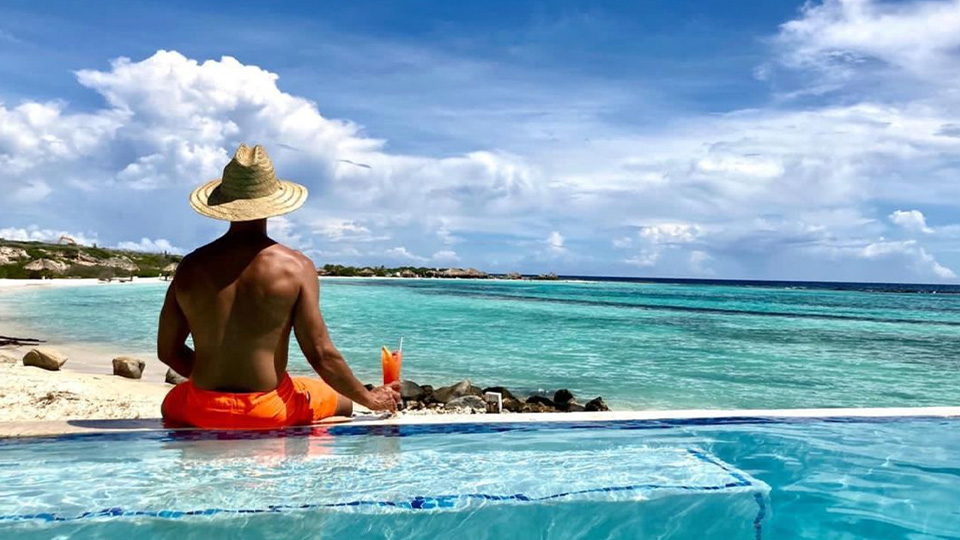 casiola aruba instagrammable rum reef