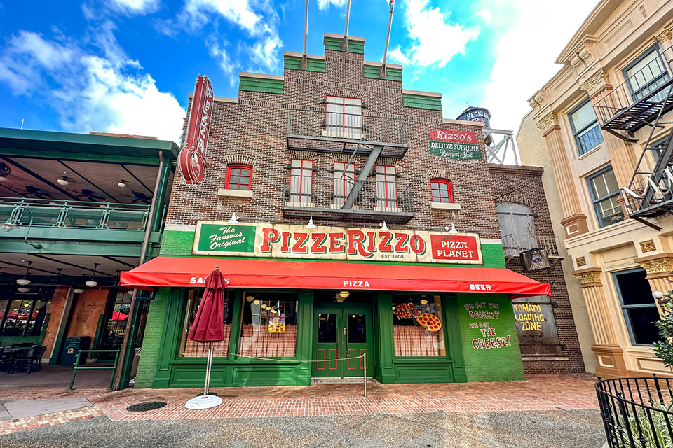 casiola orlando Disneys Upstairs Hidden Dining Gems pizzerizzo