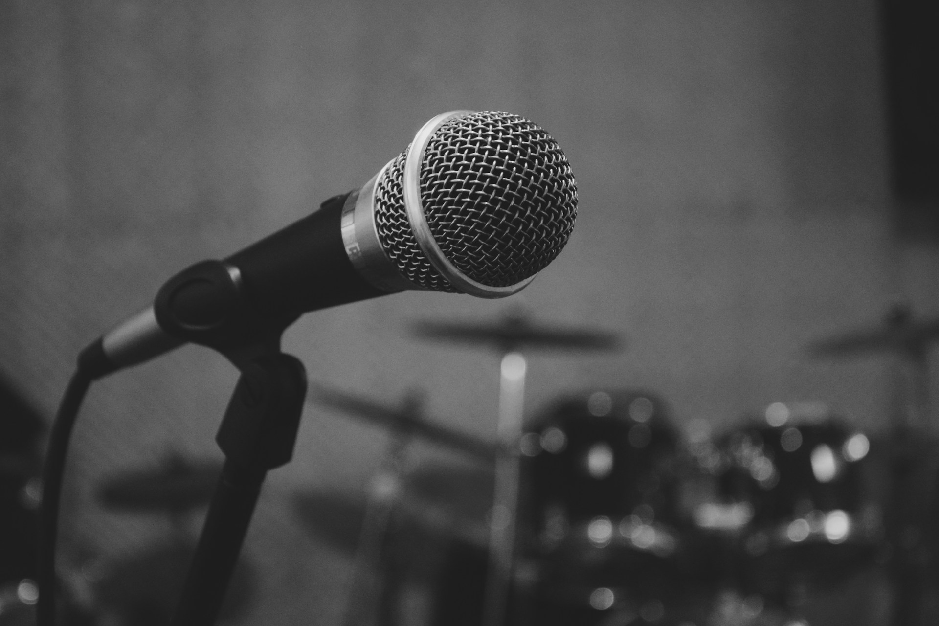 Microphone