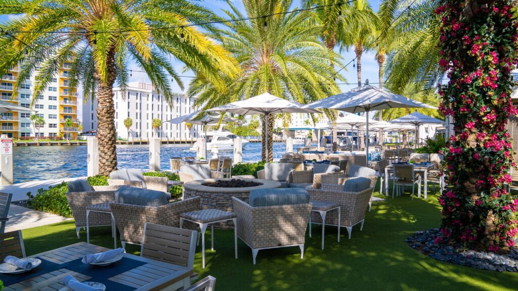 Waterfront dining in Fort Lauderdale