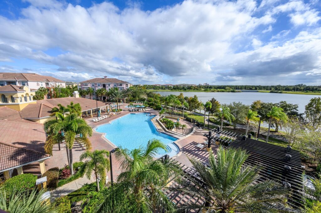 Vista Cay Holidays