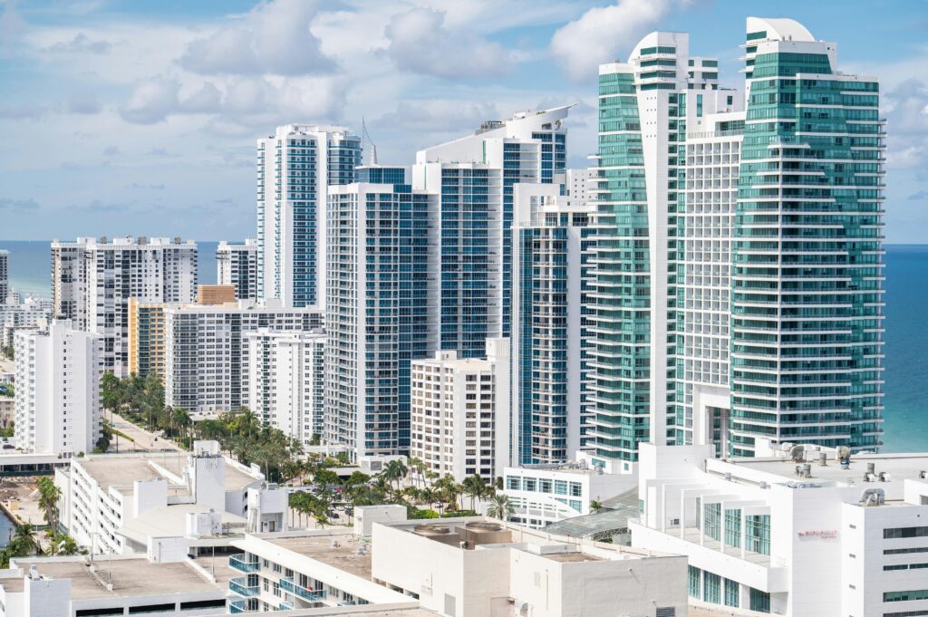 Welcome to Hollywood, FL 2 pexels larry milligan 1712939 18080723