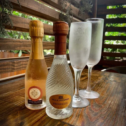 Lettuce & Tomato, Aventura, FL 2 image asset 02