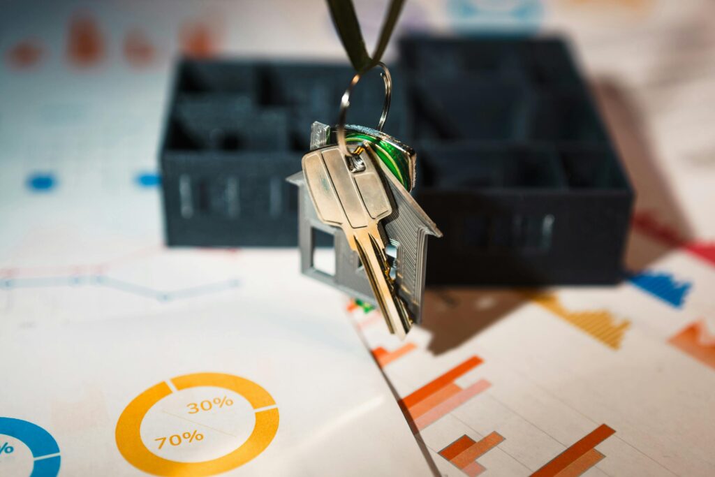 Do you own over 25 vacation rentals? Read this! 1 pexels jakubzerdzicki 29568695